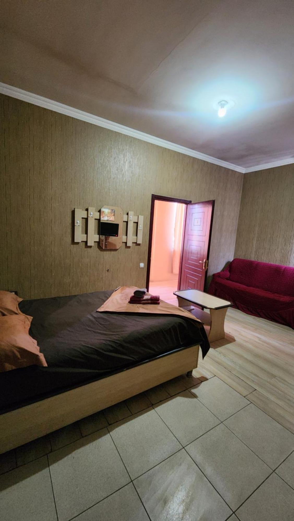 Hotel ,,Mega" Tbilisi Zewnętrze zdjęcie