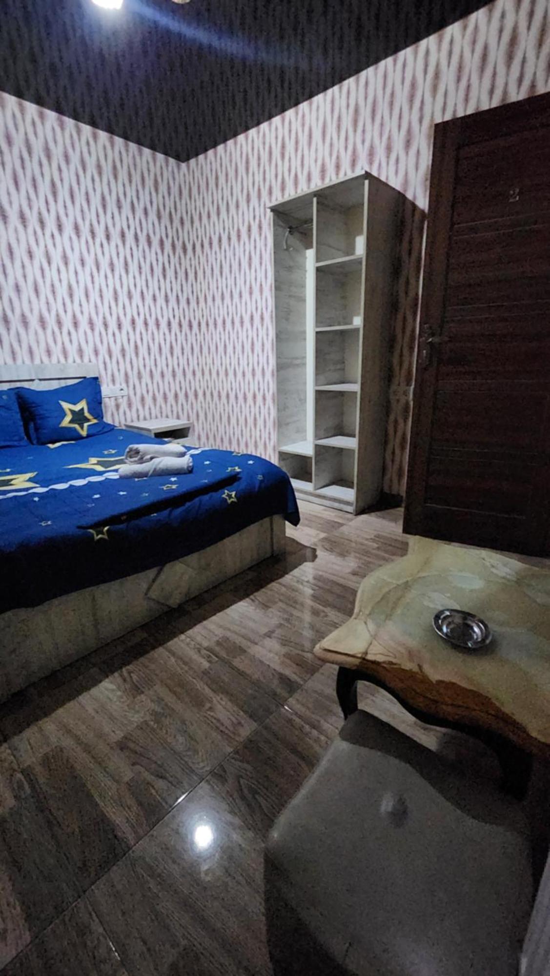 Hotel ,,Mega" Tbilisi Zewnętrze zdjęcie