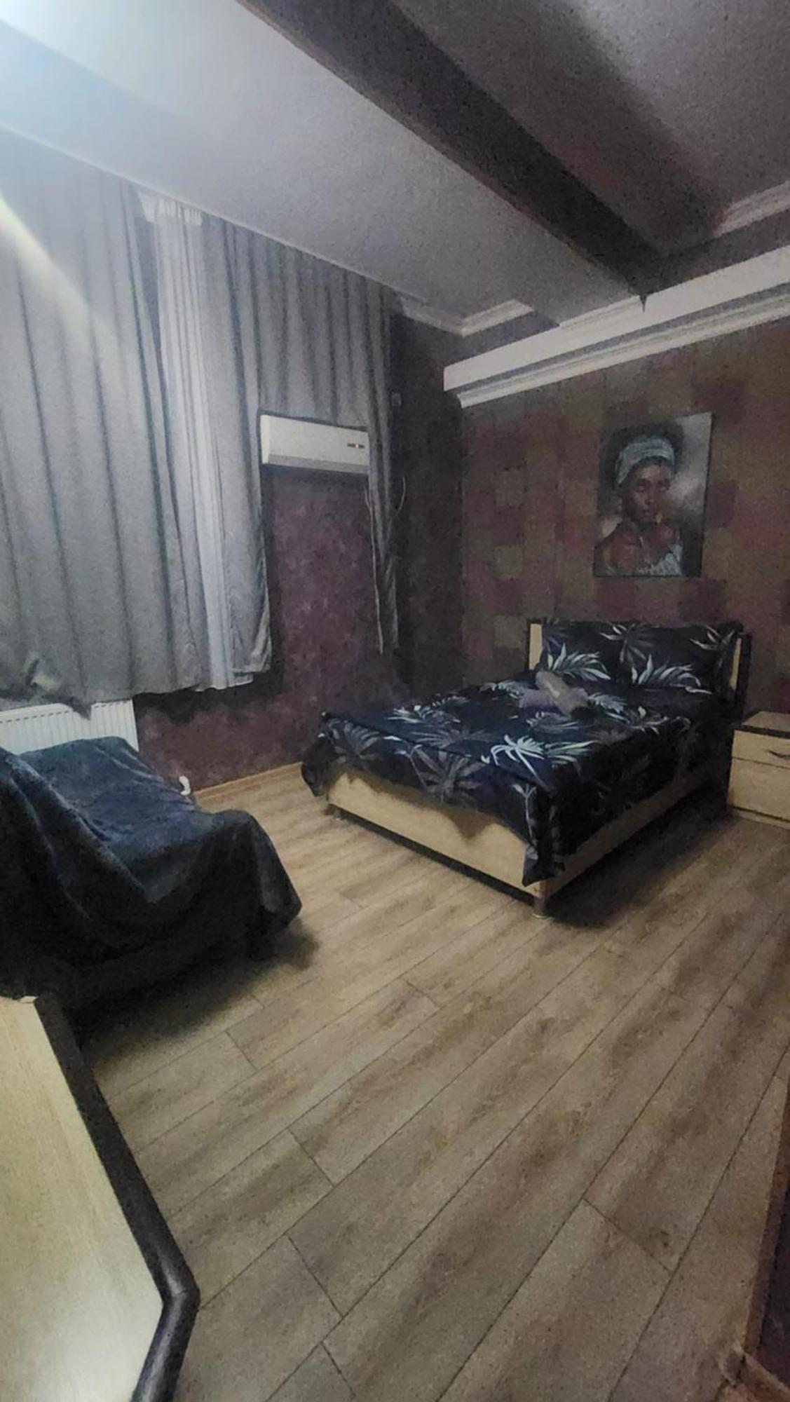 Hotel ,,Mega" Tbilisi Zewnętrze zdjęcie