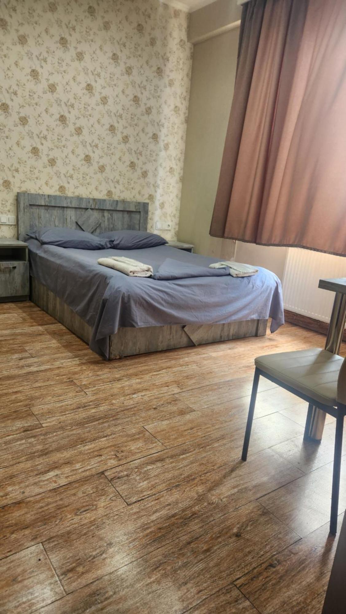 Hotel ,,Mega" Tbilisi Zewnętrze zdjęcie