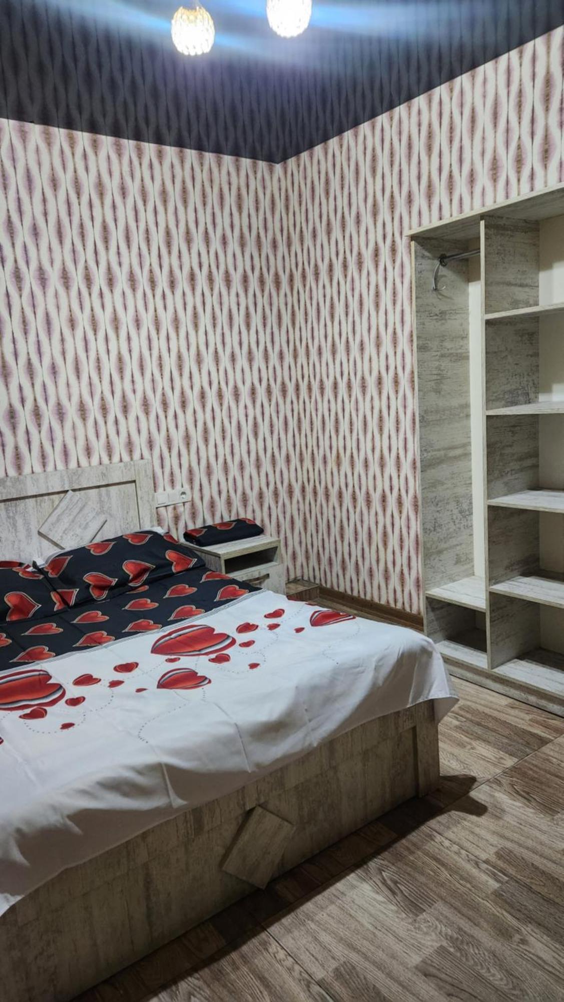 Hotel ,,Mega" Tbilisi Zewnętrze zdjęcie