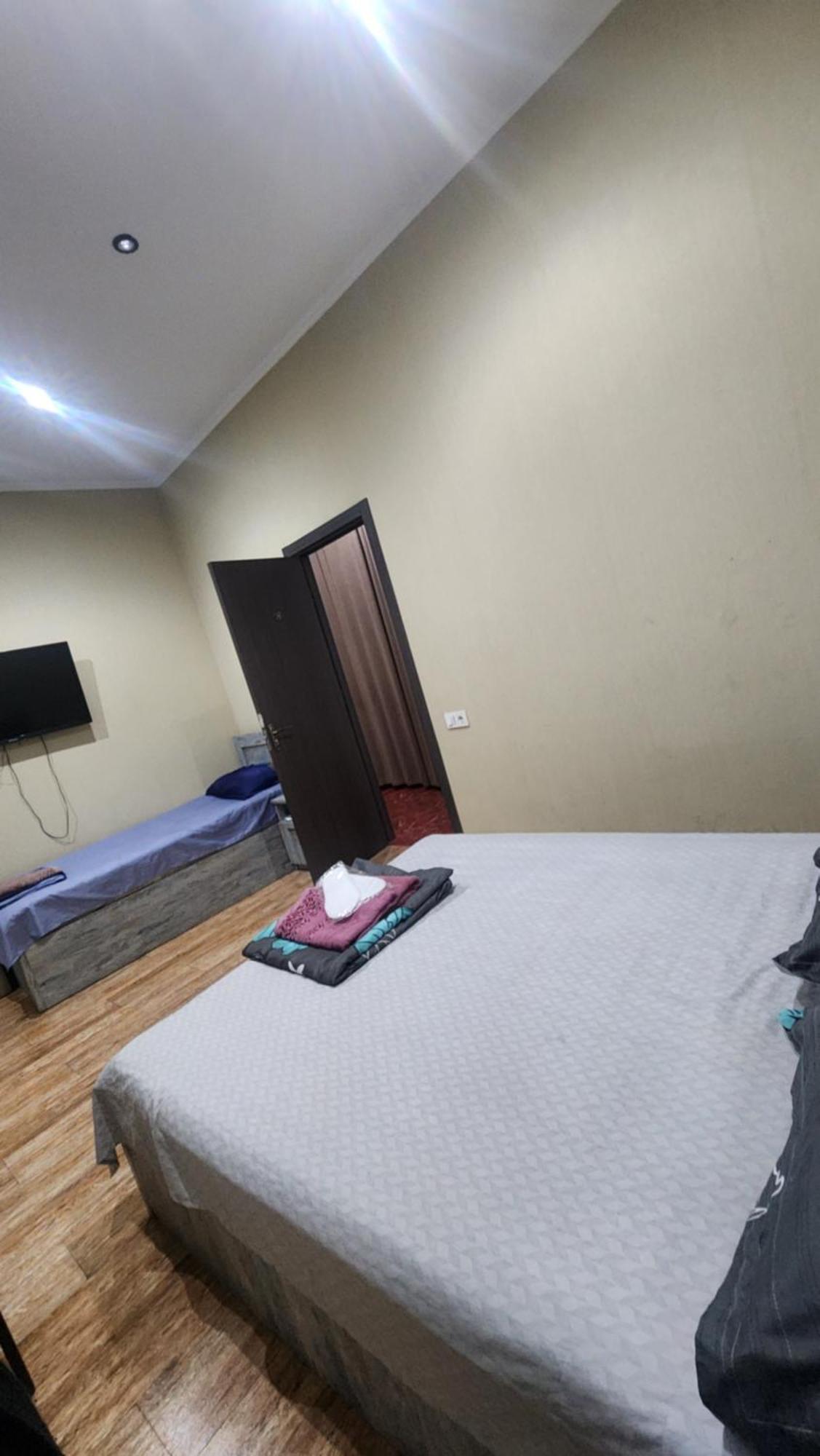 Hotel ,,Mega" Tbilisi Zewnętrze zdjęcie