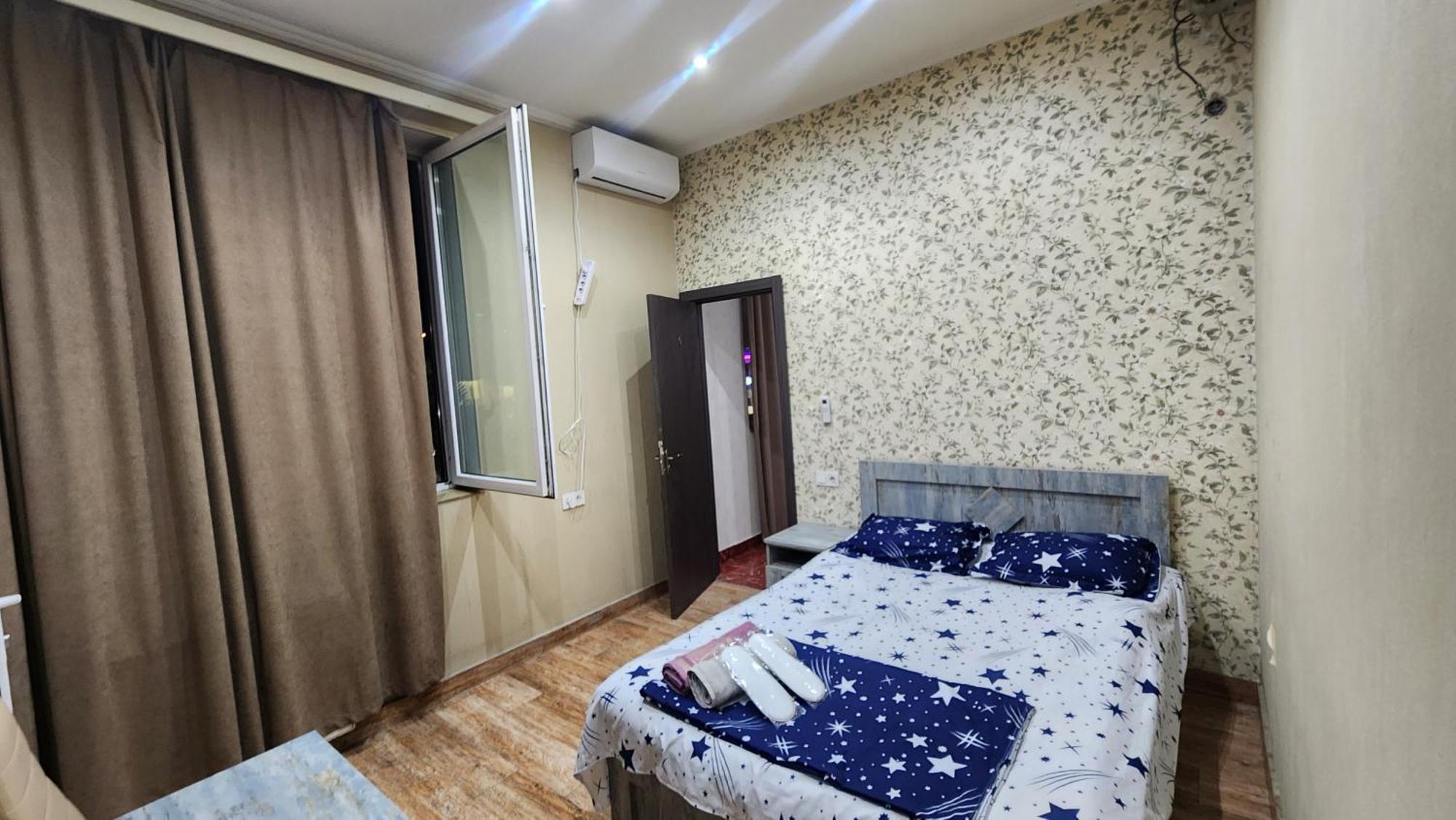 Hotel ,,Mega" Tbilisi Zewnętrze zdjęcie